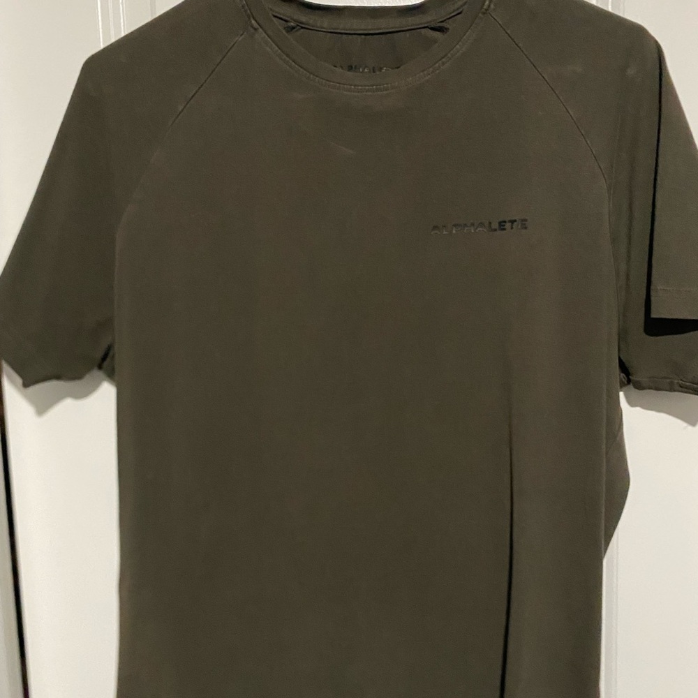 Men’s Alphalete Tshirt Army Green Small